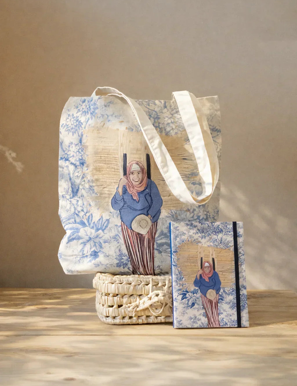 ethnik Moroccan tote bag and notebook with original woman illustration, floral pattern background