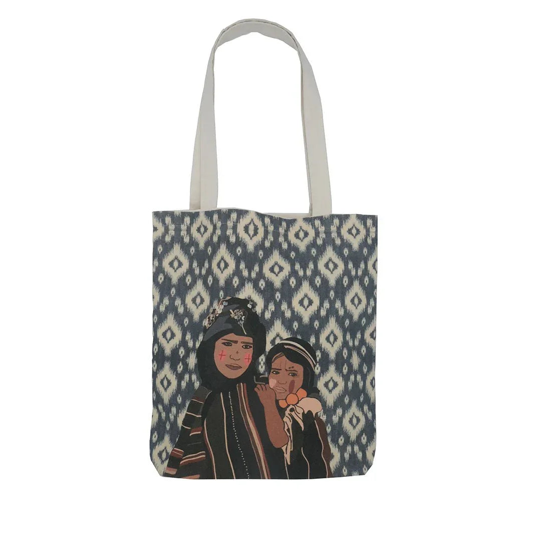 Ethnik tote bag with Moroccan illustration of two women on patterned background