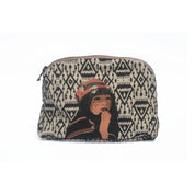 Ethnik Moroccan pouch with geometric black pattern and illustration of a girl on the front